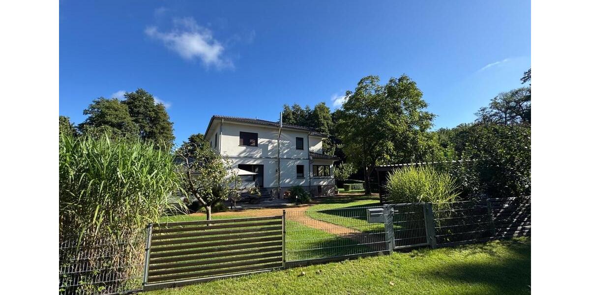 Einfamilienhaus Neuruppin - 8 Zimmer, 195 m&sup2;, 990.000&euro; | Angebot:26756906