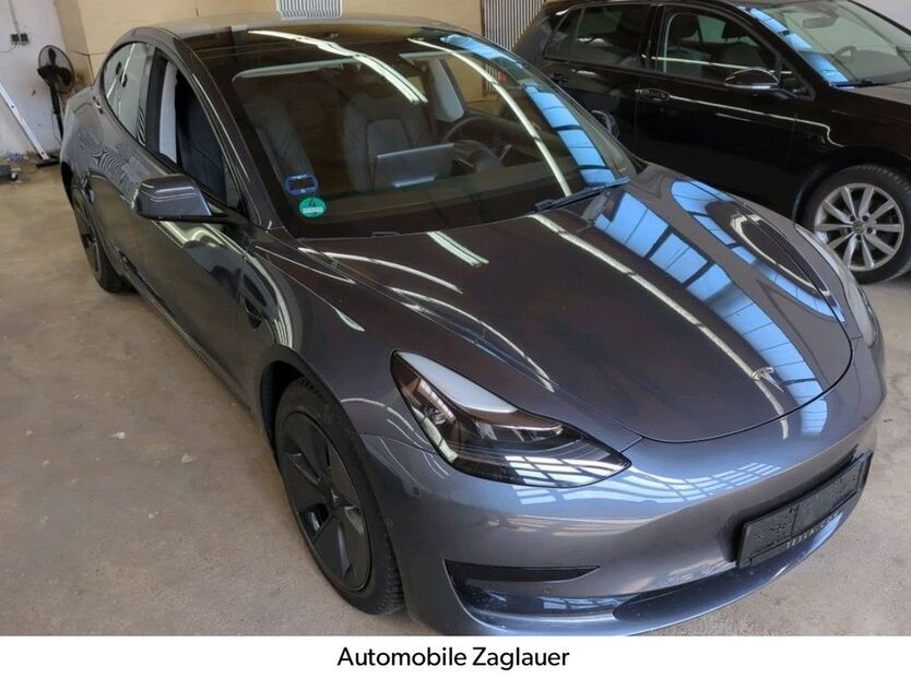 Tesla Model 3 39.000 km 25.800 € Kirchberg/Untermitterdorf 94259