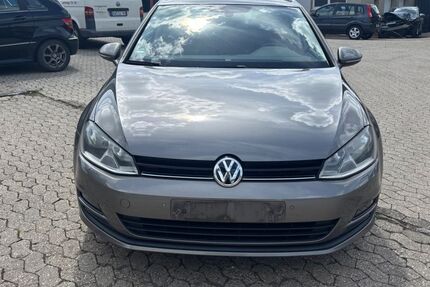 VW Golf 296.177 km 5.000 &euro; Müllenbach 53520