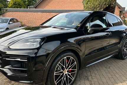 Porsche Cayenne 11.000 km 147.900 € Neuss 41469
