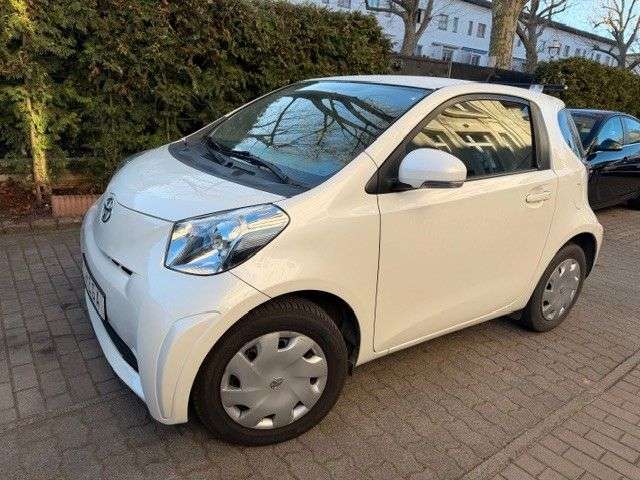 Toyota iQ 74.783 km 3.950 &euro; Berlin 13407