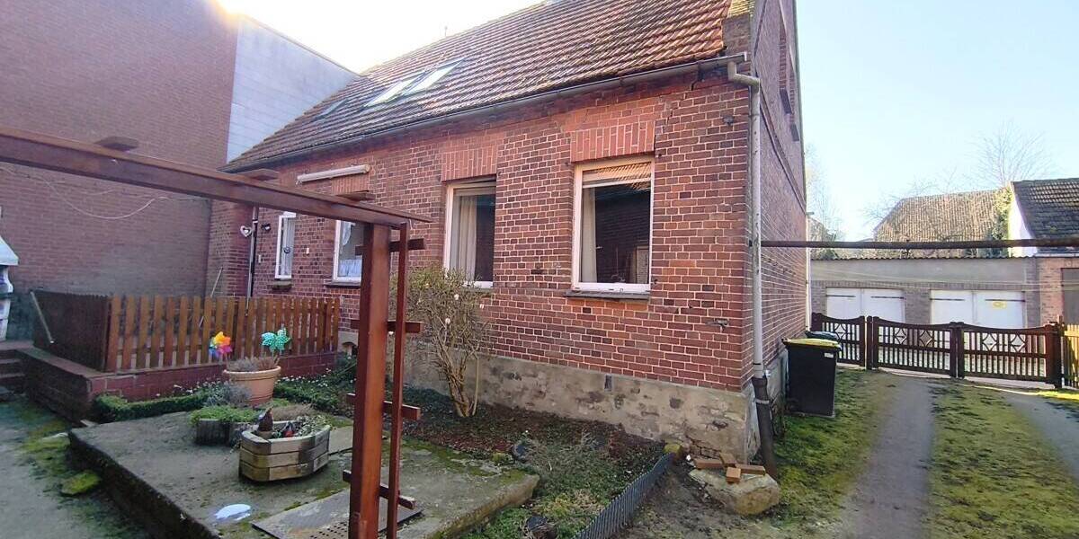 Einfamilienhaus Dömitz - 4 Zimmer, 120 m&sup2;, 100.000&euro; | Angebot:25927216