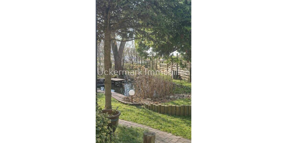 Einfamilienhaus Gramzow - 6 Zimmer, 140 m&sup2;, 320.000&euro; | Angebot:26066463