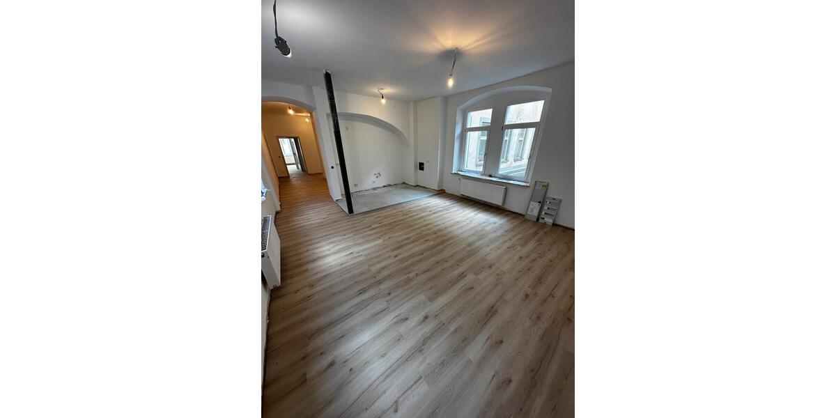 Exklusive 5-Zimmer-Wohnung am Markt in Gera inklusive Aufzug 5 zimmer