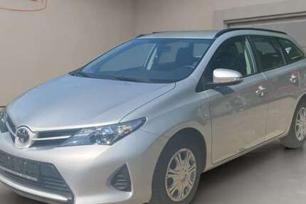 Toyota Auris 78.500 km 11.900 &euro; Wilkau-Haßlau 08112