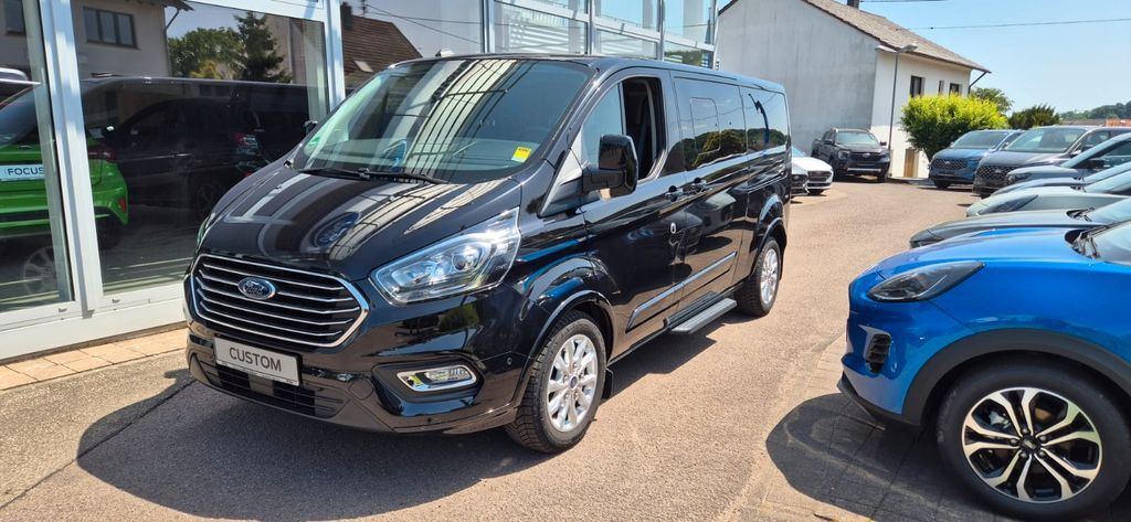 Ford Tourneo Custom 28.000 km 42.900 € Losheim am See 66679