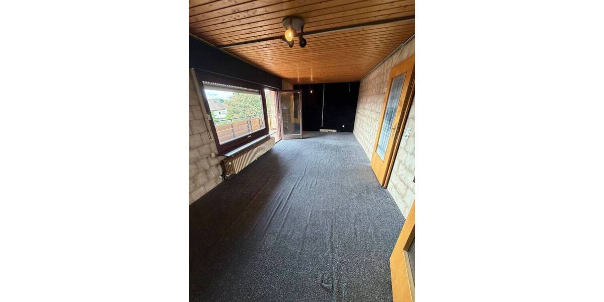 Einfamilienhaus Erkenbrechtsweiler - 8 Zimmer, 182 m&sup2;, 365.000&euro; | Angebot:26696197