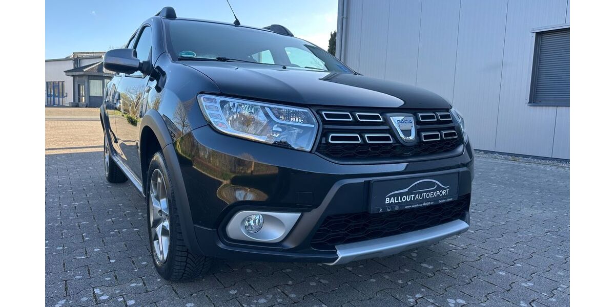 Dacia Sandero 115.000 km 5.500 &euro; Lippstadt 59557