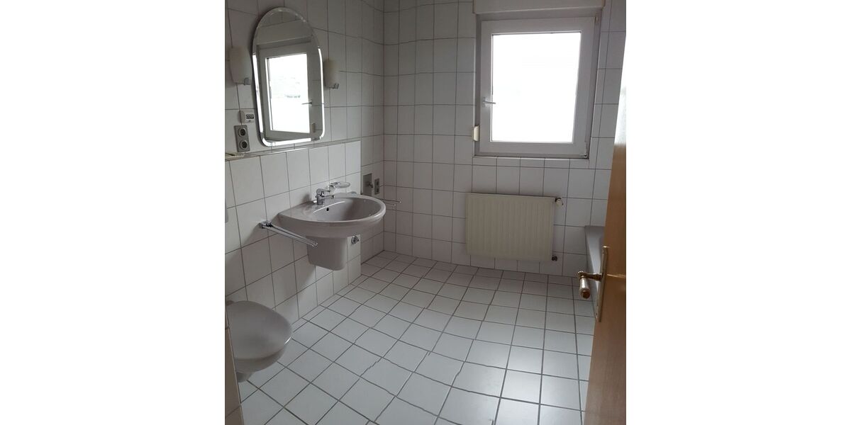 Großzügiges Einfamilienhaus mit Einliegerwohnung und traumhaftem Garten - Einfamilienhaus Leverkusen Bergisch Neukirchen | Angebot:27204833