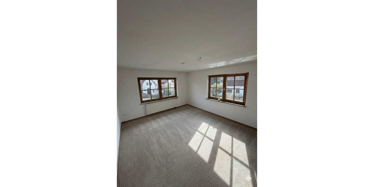 Einfamilienhaus Fürstenfeldbruck - 7 Zimmer, 185 m&sup2;, 1.950&euro; | Angebot:25442075