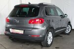 VW Tiguan WM26:LIFE NAVI AHK PARKPILOT SHZ BLUETOOTH 124.710 km 11.904 &euro; Köln 50858