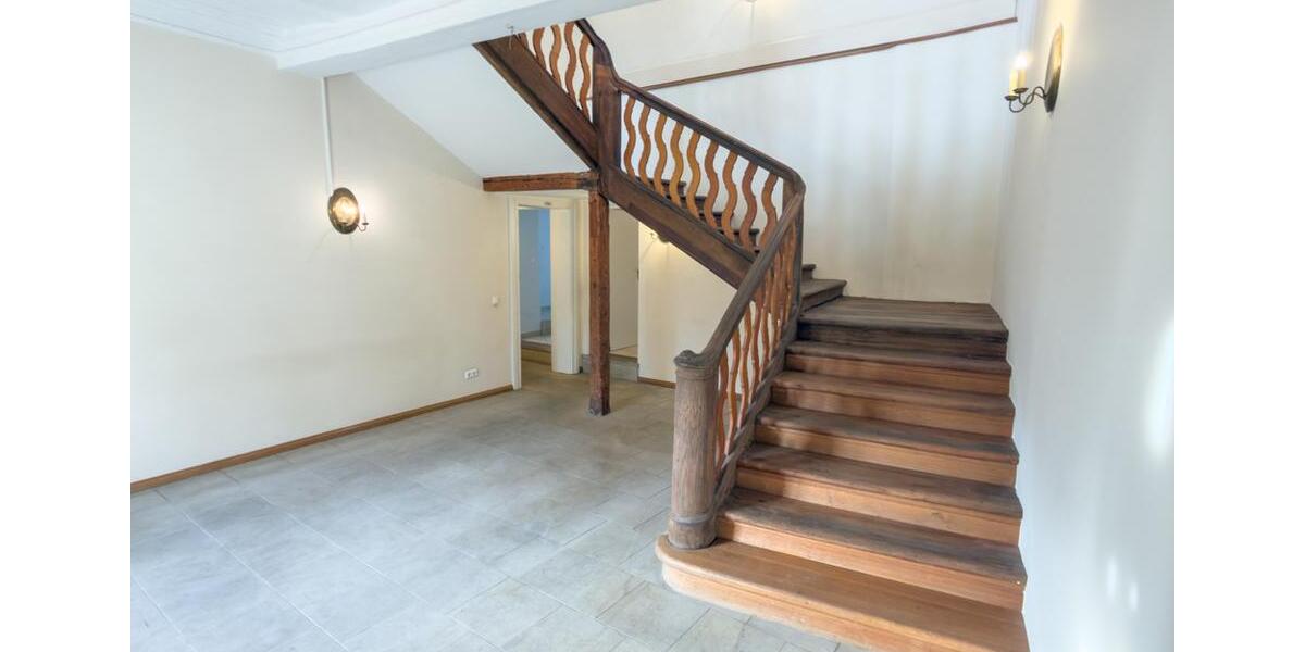 Maisonettenwohnung Ebern - 5 Zimmer, 223 m&sup2;, 1.980&euro; | Angebot:24192661