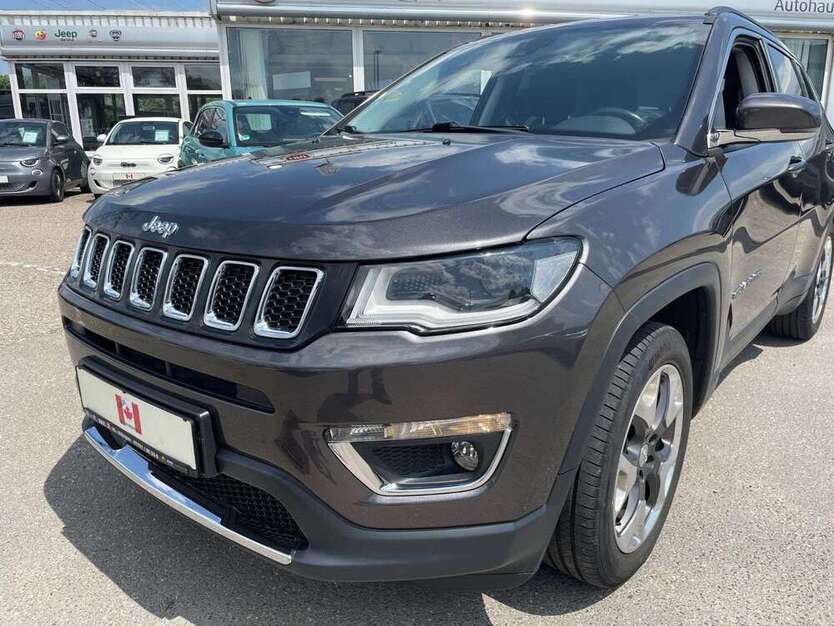 Jeep Compass 82.800 km 16.990 € Villingen-Schwenningen 78052