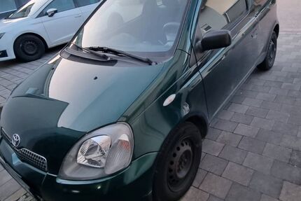 Toyota Yaris 162.000 km 1.150 &euro; Bad Herrenalb 76332