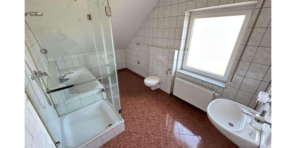 Etagenwohnung Warburg - 4 Zimmer, 143 m&sup2;, 209.000&euro; | Angebot:25877690