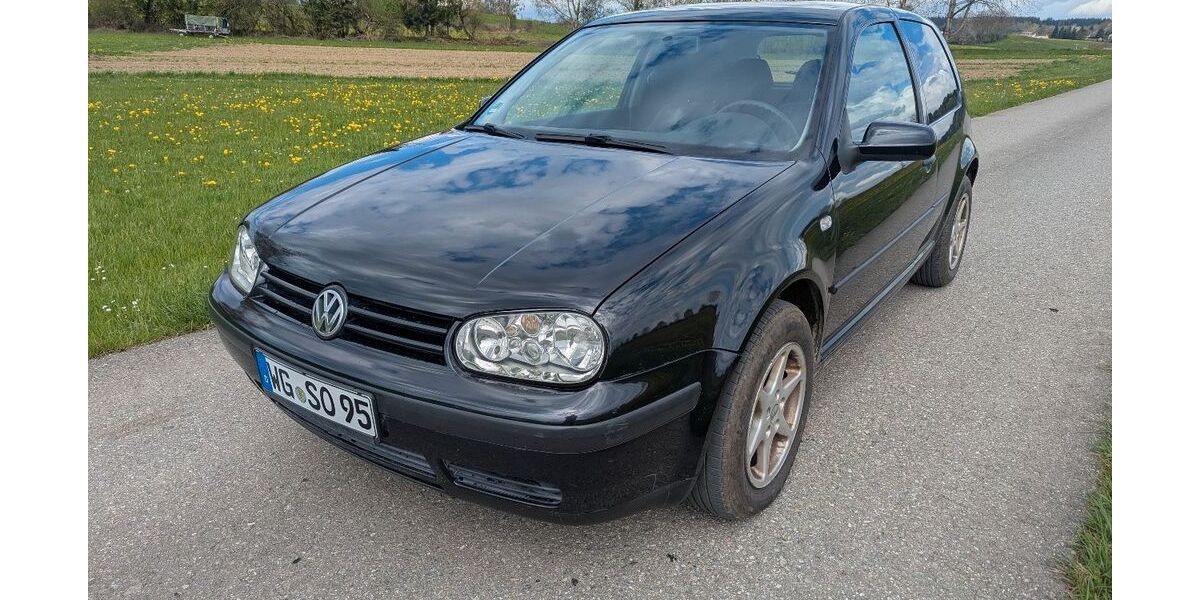 VW Golf 180.000 km 1.350 &euro; Bad Wurzach - Arnach 88410