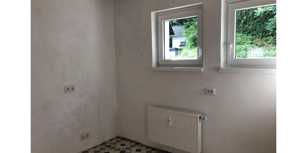 Erdgeschoßwohnung Dautphetal - 4 Zimmer, 140 m&sup2;, 1.090&euro; | Angebot:26096714