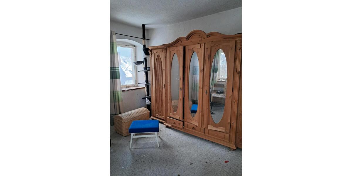Mehrfamilienhaus, Wohnhaus Schirnding - 9 Zimmer, 200 m&sup2;, 69.000&euro; | Angebot:26234147