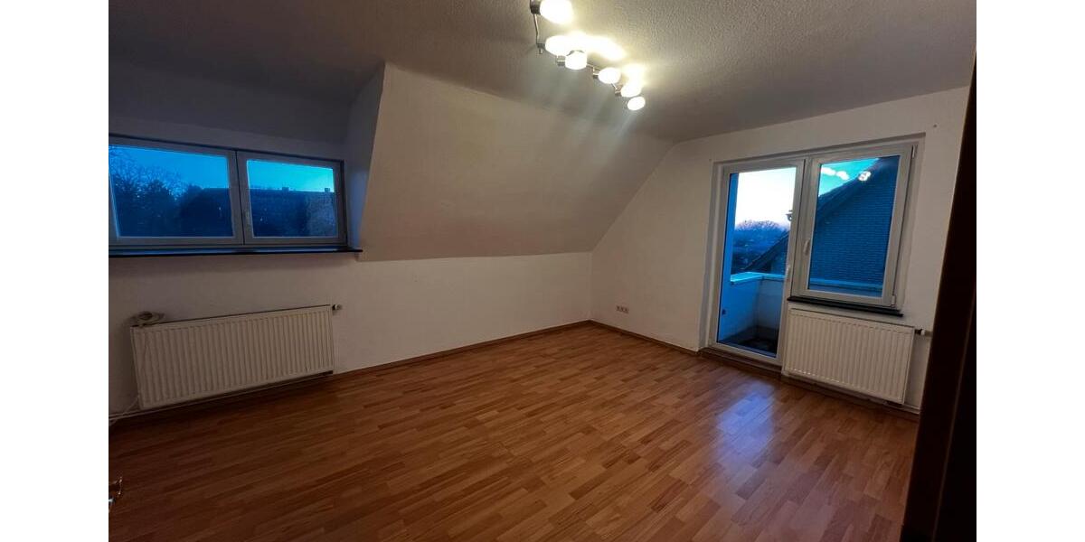 Großzügige 4Zimmer-Maisonettewohnung mit Balkon und Einbauküche 4 zimmer