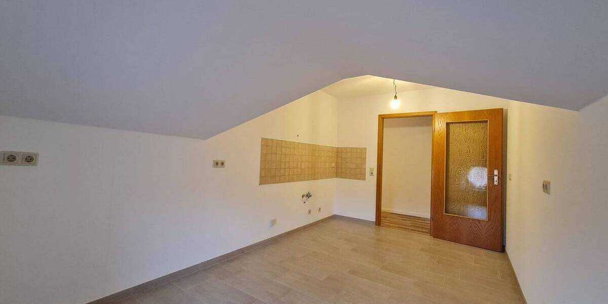 Zimmer Löbau Altlöbau - 2 Zimmer, 76 m&sup2;, 456&euro; | Angebot:26319645