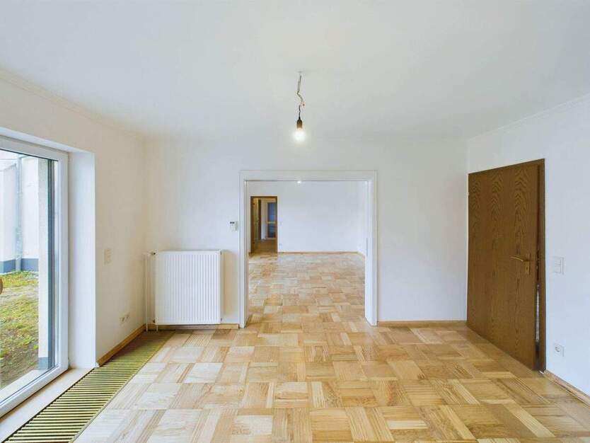 Qualität die bleibt: Schönes Zweifamilienhaus - energieeffizient, modern & familienfreundlich 7 zimmer