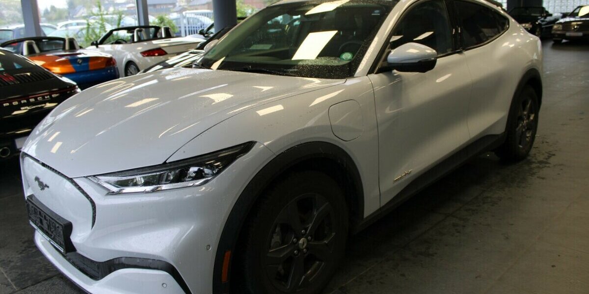 Ford Mustang Mach-E 55.700 km 24.980 &euro; Euskirchen 53881