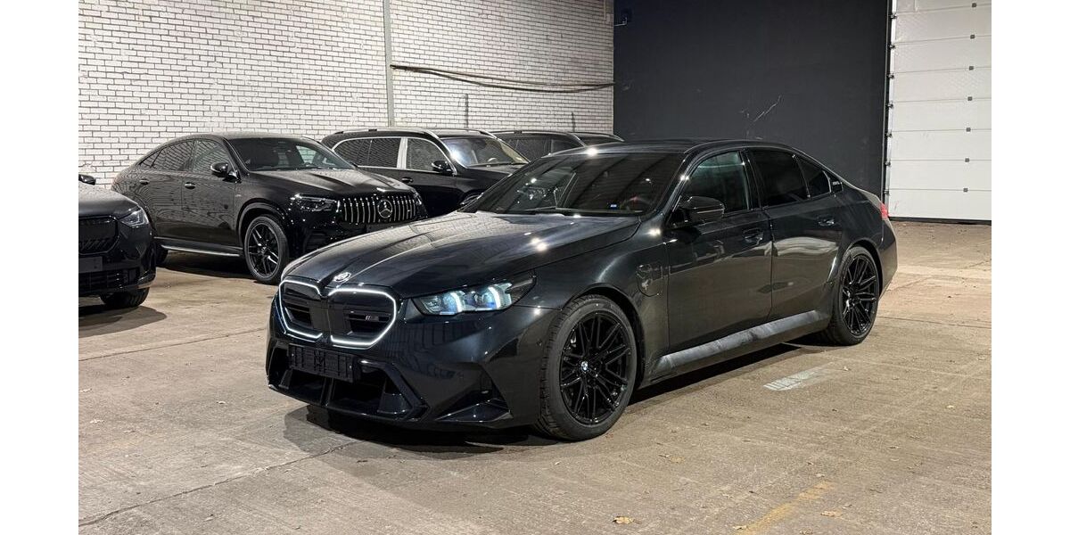 BMW M5 4.000 km 124.355 &euro; Bremen 28237