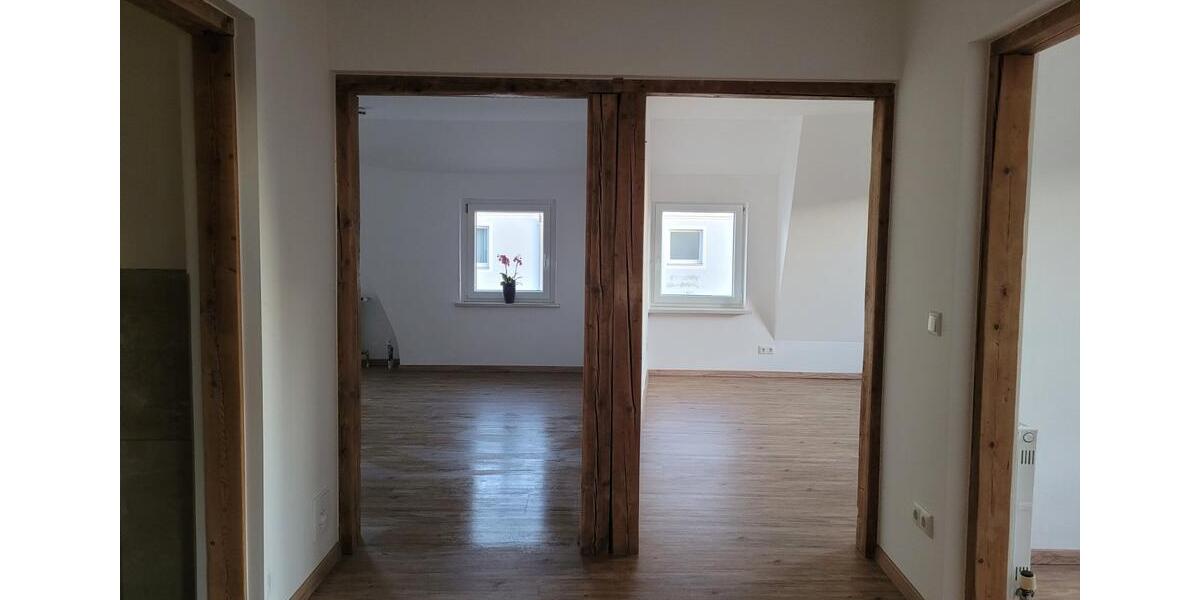 Liebevoll umfänglich renovierte 3-Zimmer-Wohnung am Stadtrand von 3 zimmer