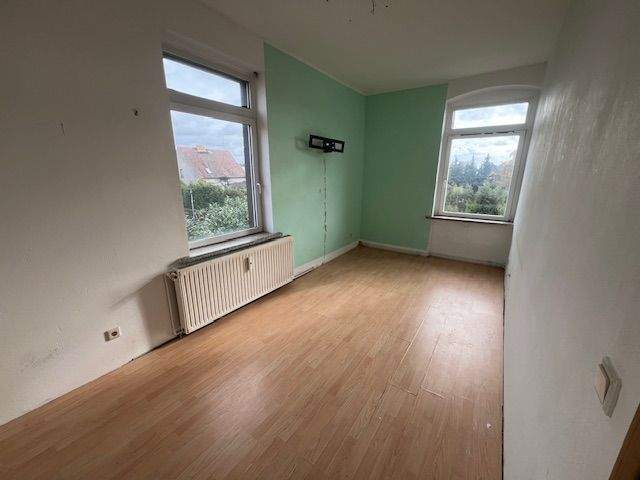Mehrfamilienhaus, Wohnhaus Britz - 6 Zimmer, 169 m&sup2;, 249.000&euro; | Angebot:25700760