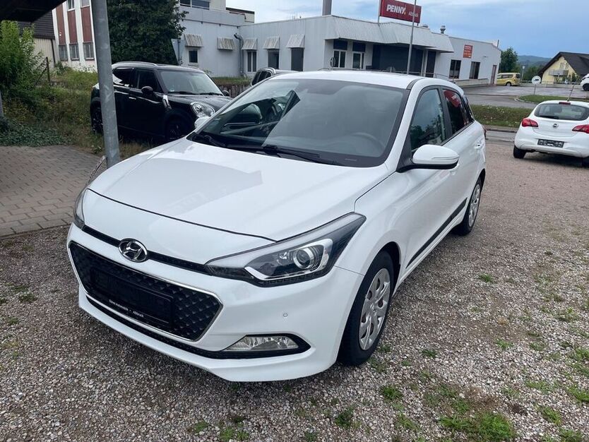 i20