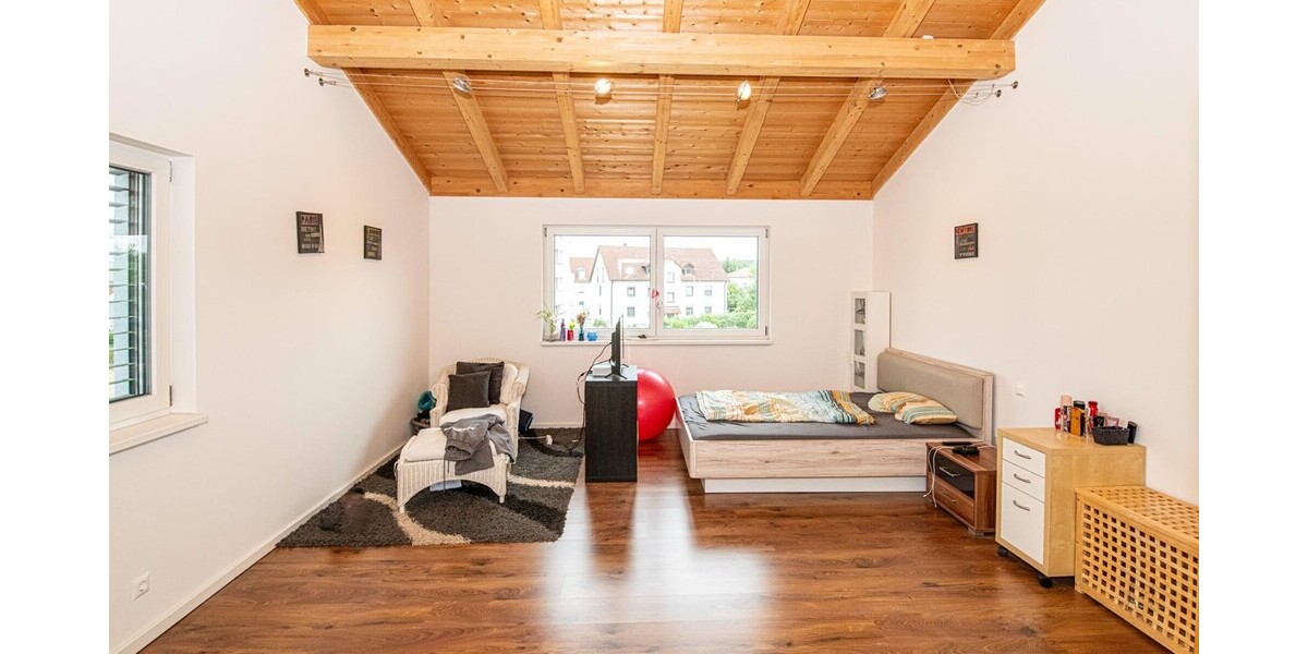 Modernes Wohnerlebnis – Großzügiges Zweifamilienhaus mit nachhaltiger Energietechnik und sofortiger Verfügbarkeit - Zweifamilienhaus Roding | Angebot:26855937