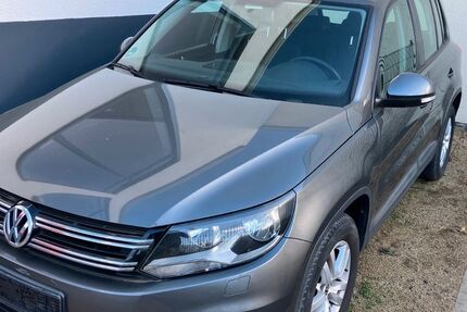 VW Tiguan 129.772 km 8.999 &euro; Fulda 36043