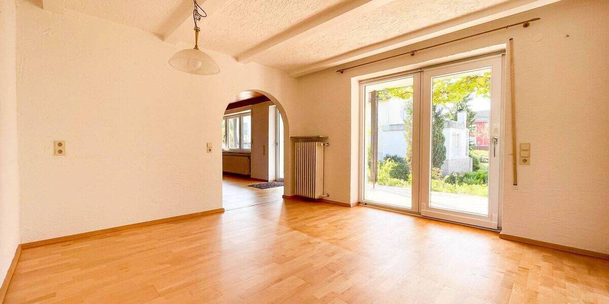 Einfamilienhaus Neuötting - 8 Zimmer, 229 m&sup2;, 660.000&euro; | Angebot:26541162
