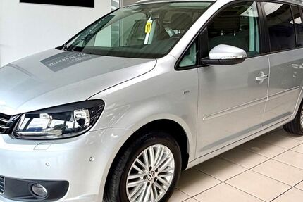 VW Touran 178.150 km 10.590 &euro; Köln 51067