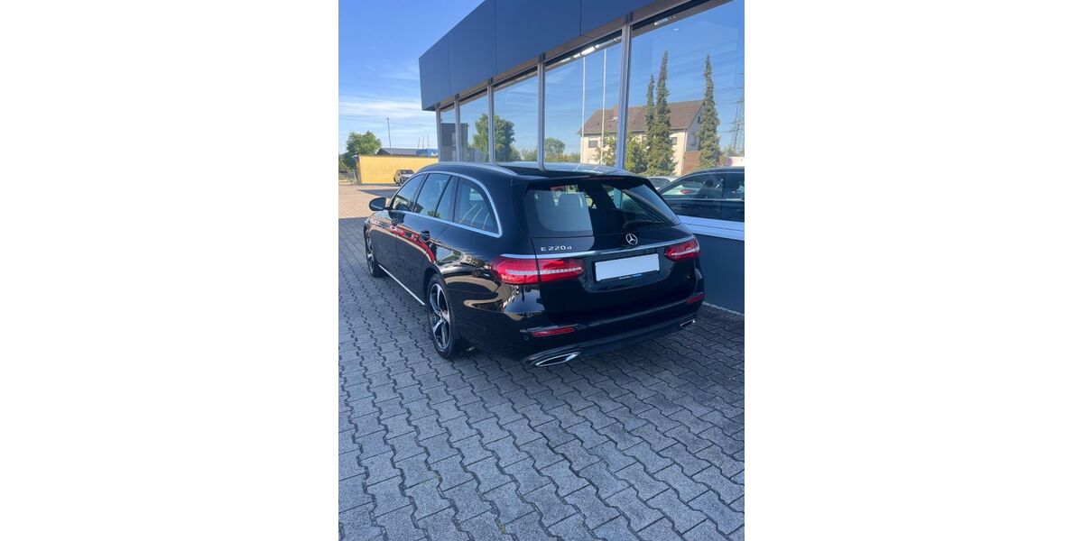 Mercedes-Benz E 220 155.000 km 22.600 &euro; Mannheim 68239