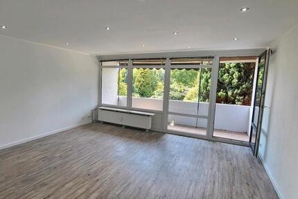 Provisionsfrei, 3 Zim, 75Qm², frisch modernisiert und renoviert