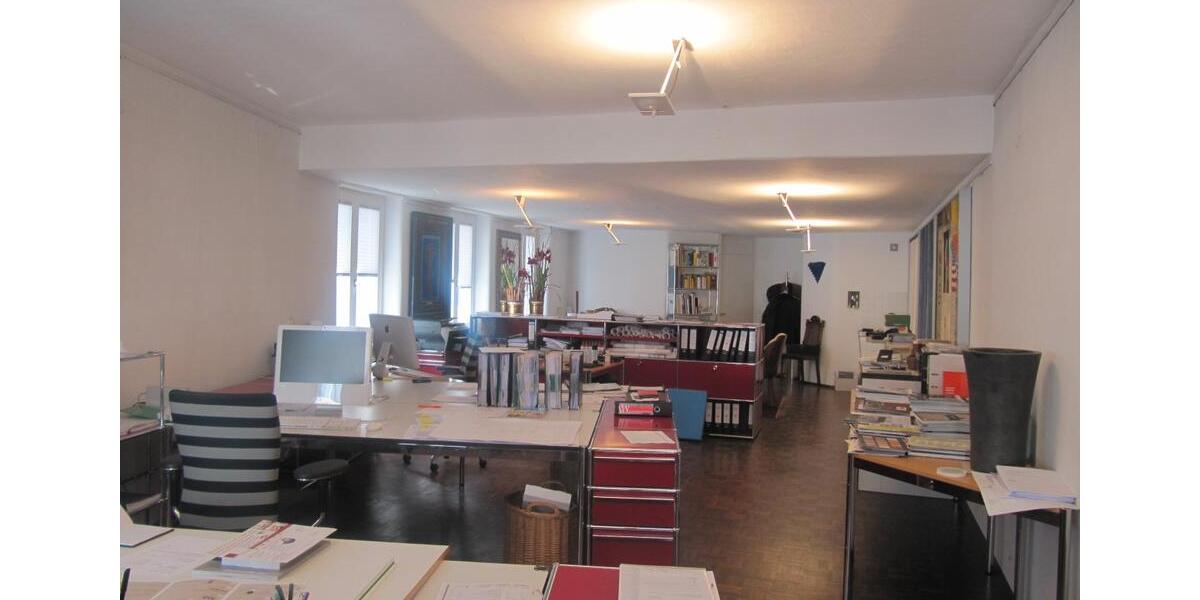 Einfamilienhaus Ettlingen - 6 Zimmer, 250 m&sup2;, 2.350&euro; | Angebot:26688722