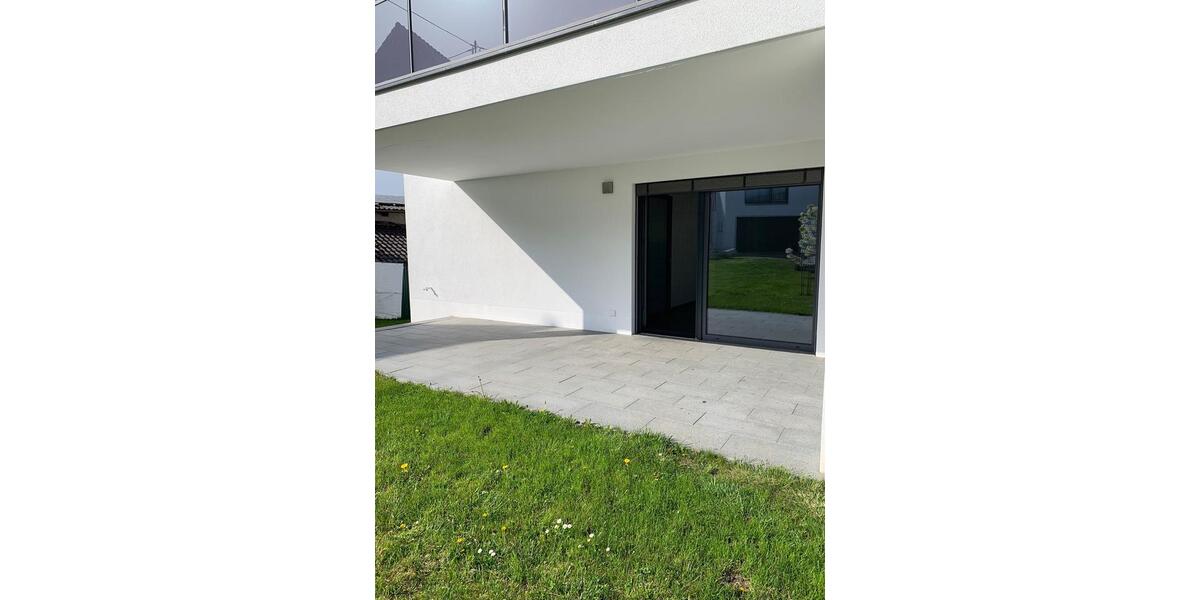 Etagenwohnung Hilzingen - 3.5 Zimmer, 77 m&sup2;, 1.000&euro; | Angebot:25261573