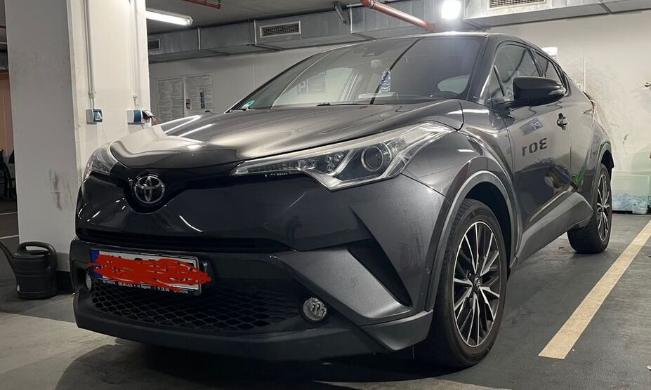 Toyota C-HR 86.700 km 12.400 € Berlin 12359