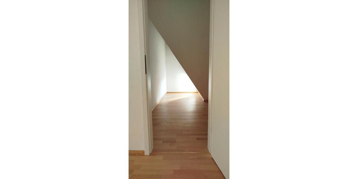 Dachgeschoßwohnung Nordhausen - 3 Zimmer, 88 m&sup2;, 654&euro; | Angebot:26617658