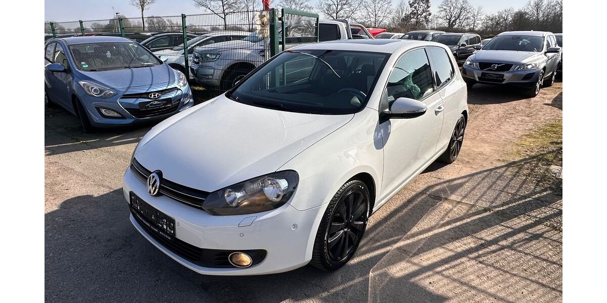 VW Golf 241.361 km 5.699 &euro; Ahrensbök 23623