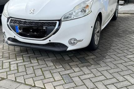 Peugeot 208 45.000 km 7.500 &euro; Nürnberg 90482