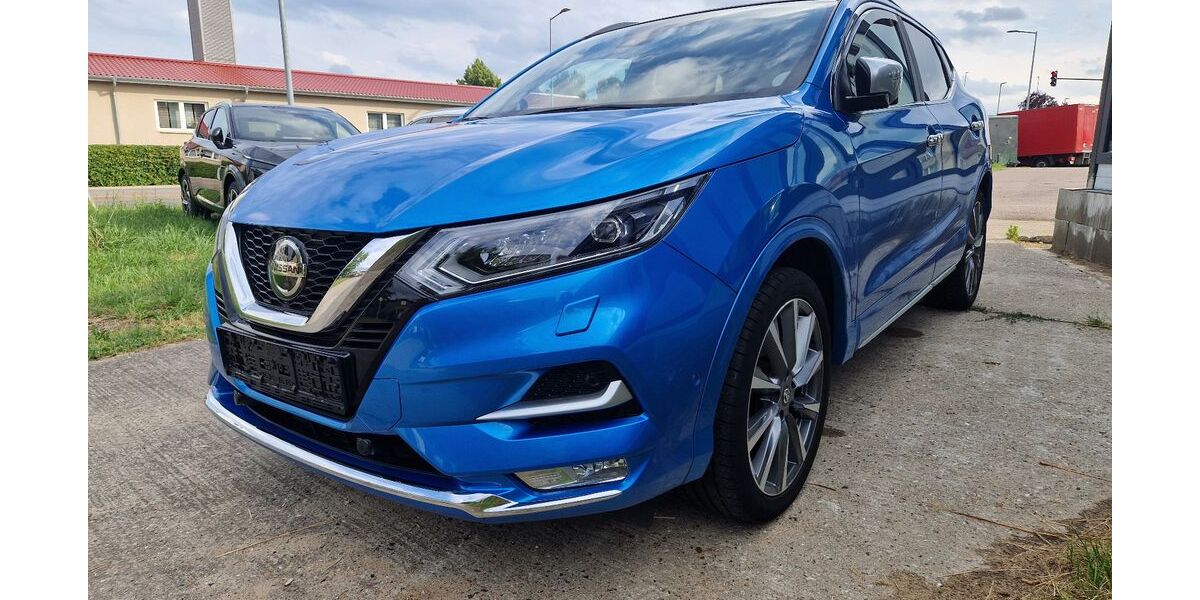 Nissan Qashqai 55.800 km 17.685 &euro; Schwerin 19061