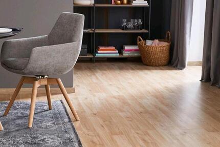 Helle 4-Zimmer-Wohnung mit Balkon in Aalen-Grauleshof zimmer