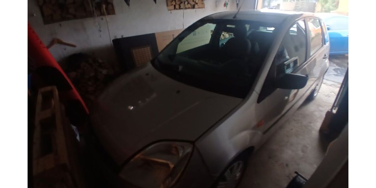 Ford Fiesta 237.100 km 699 &euro; Hillscheid 56204