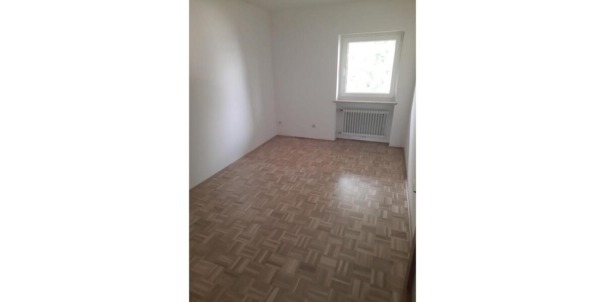 Reihenhaus Regenstauf - 4 Zimmer, 110 m&sup2;, 1.000&euro; | Angebot:25355661