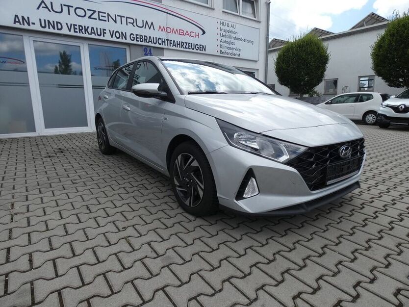 i20