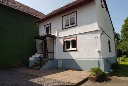 Haus zum Mieten in Mücke 600 € 120 m² 5 zimmer