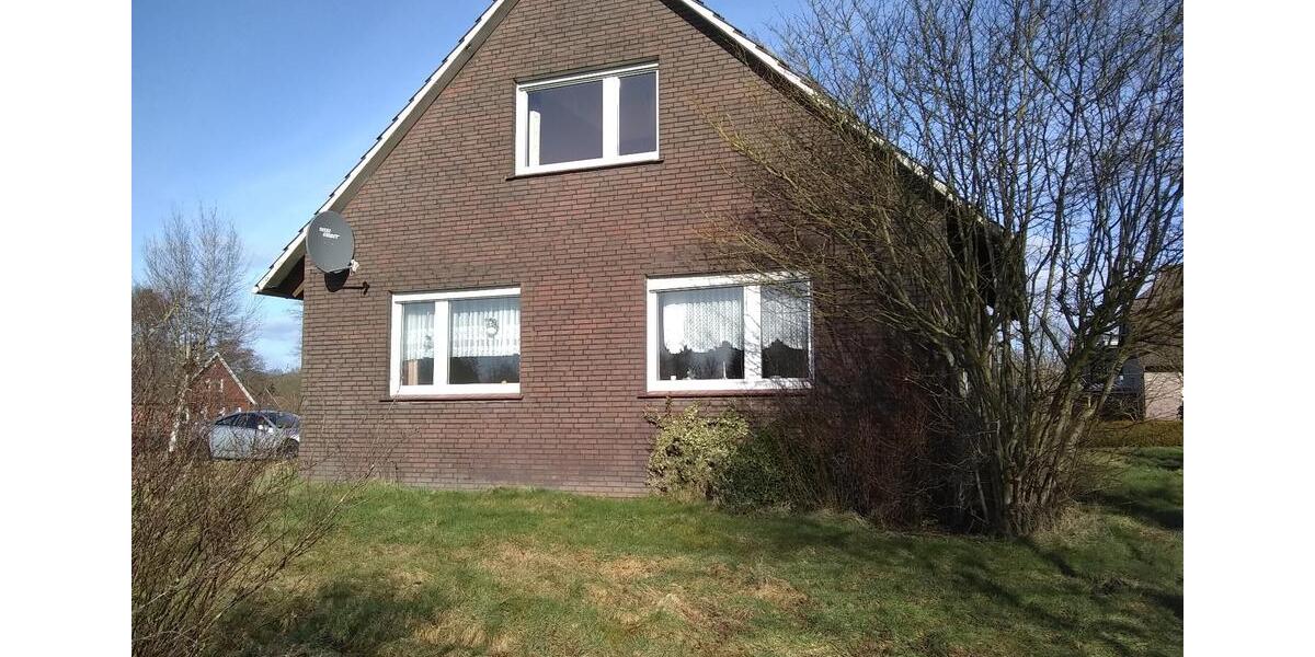 Fünf Minuten von Aurich, Wohnhaus auf eingenem Parkgründstück 4 zimmer