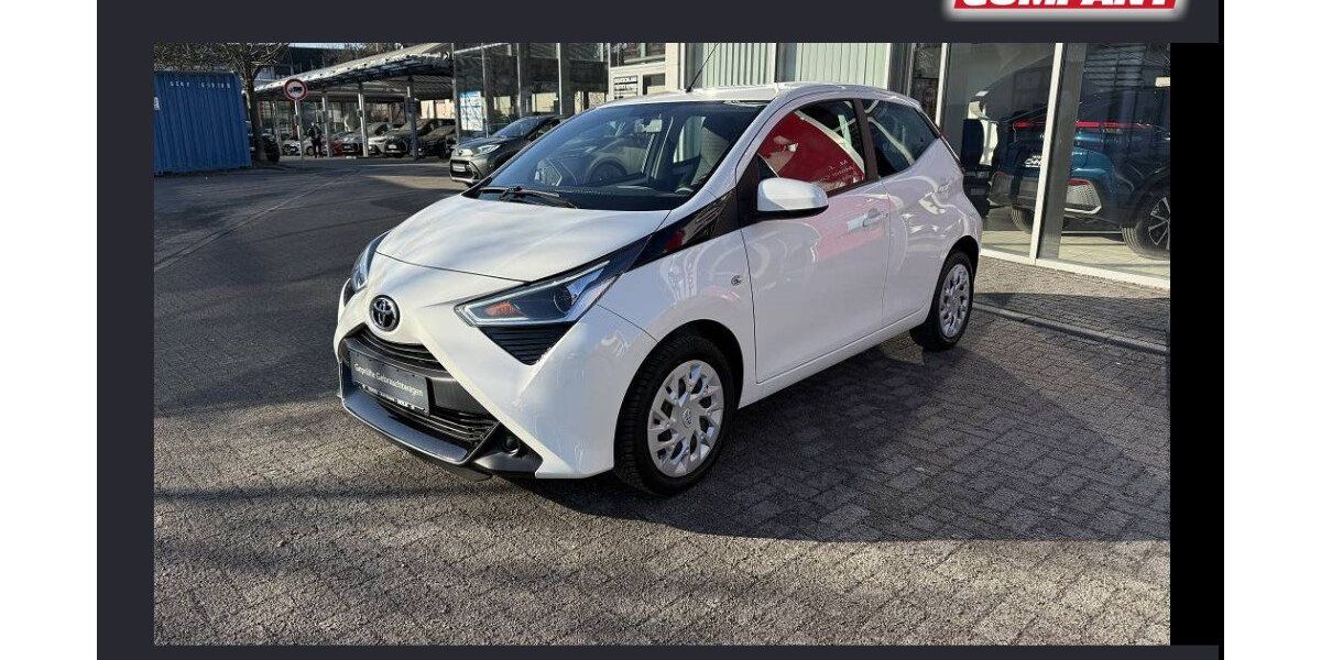 Toyota Aygo (X) 22.936 km 10.490 &euro; Berlin 13403